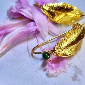 Gold?color leaf and green torumaline bead handmade new earrings